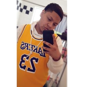 Meet your Posher, Johnny